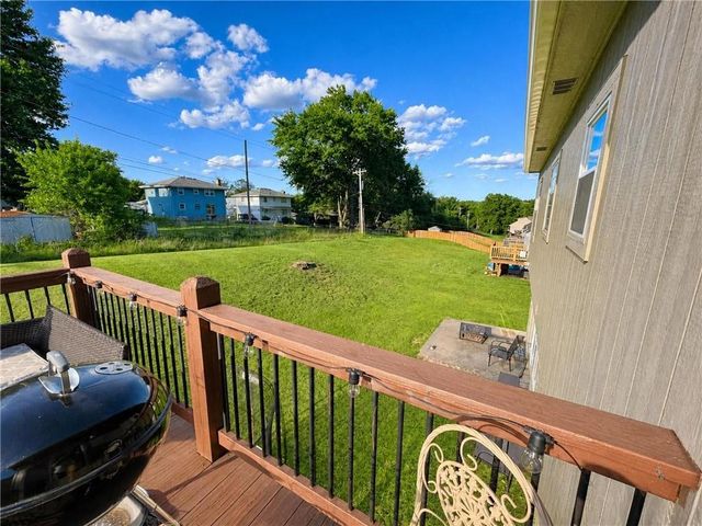 9060 E 51st Street, Kansas City, MO 64133
