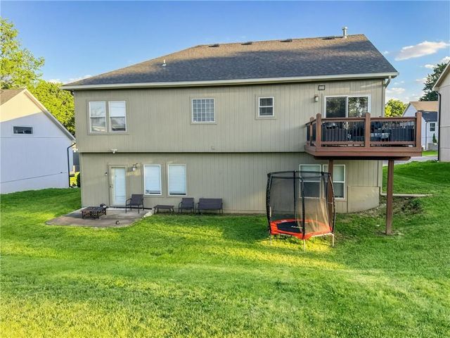 9060 E 51st Street, Kansas City, MO 64133