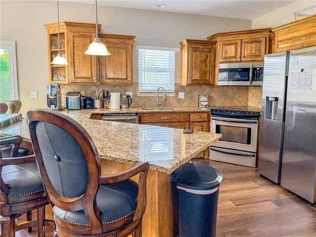9060 E 51st Street, Kansas City, MO 64133