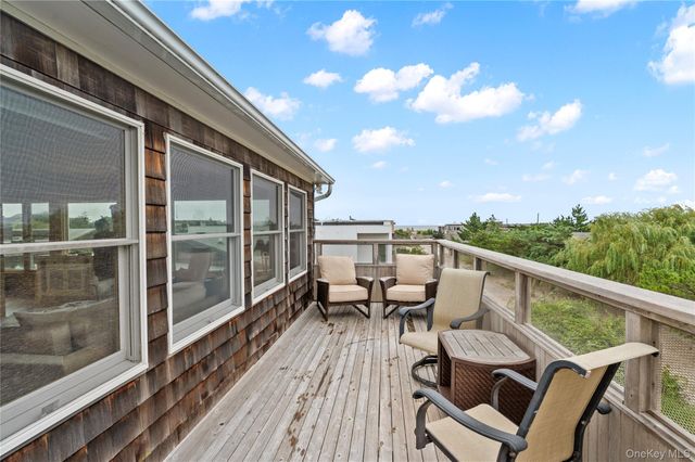33 Schooner, Ocean Beach, NY 11770