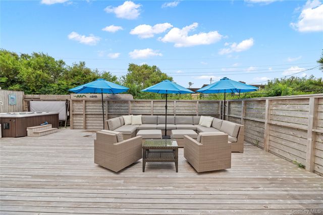 33 Schooner, Ocean Beach, NY 11770