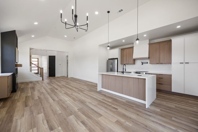 411 Runnells Street, Terrell, TX 75160