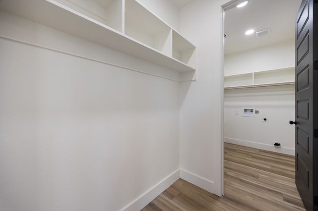 411 Runnells Street, Terrell, TX 75160