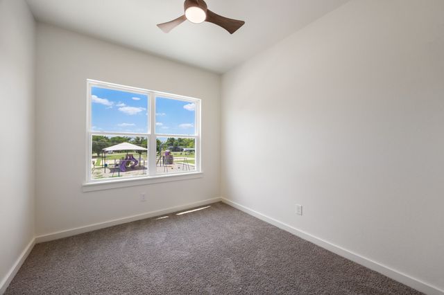 411 Runnells Street, Terrell, TX 75160