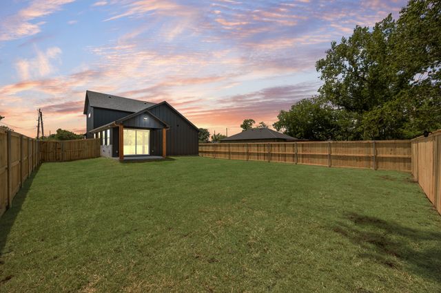 411 Runnells Street, Terrell, TX 75160