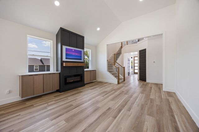 411 Runnells Street, Terrell, TX 75160