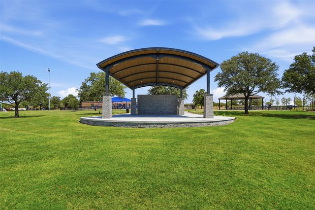2471 N Fm 740, Heath, TX 75032