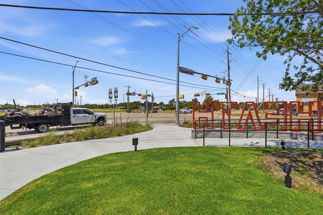 2471 N Fm 740, Heath, TX 75032