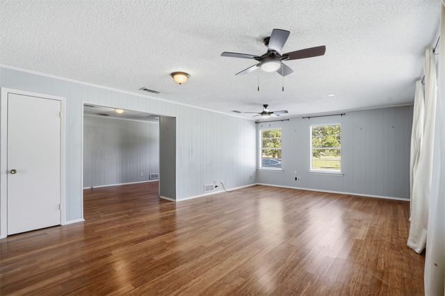 2471 N Fm 740, Heath, TX 75032
