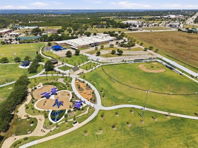 2471 N Fm 740, Heath, TX 75032