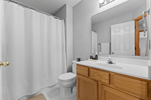 7395 Derby Lane, Shakopee, MN 55379
