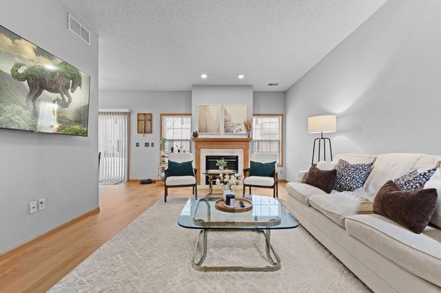 7395 Derby Lane, Shakopee, MN 55379