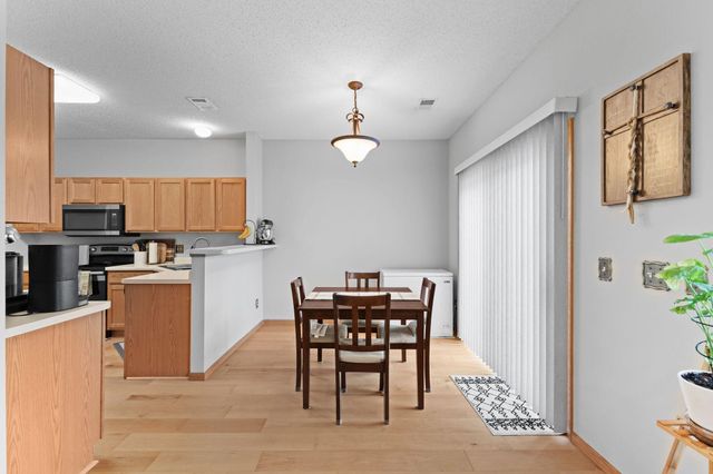 7395 Derby Lane, Shakopee, MN 55379