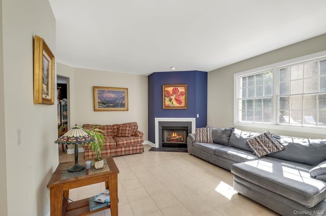 122 Duke Drive, Carmel, NY 10512