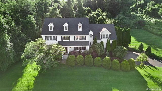 122 Duke Drive, Carmel, NY 10512
