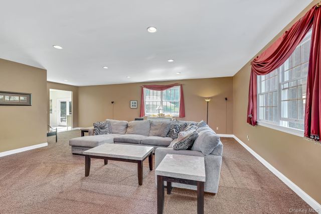 122 Duke Drive, Carmel, NY 10512