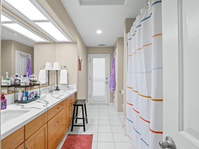 2690 Joshua Avenue, Clovis, CA 93611