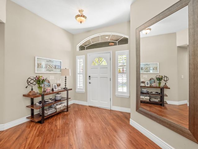 2690 Joshua Avenue, Clovis, CA 93611