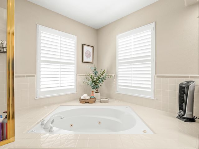 2690 Joshua Avenue, Clovis, CA 93611