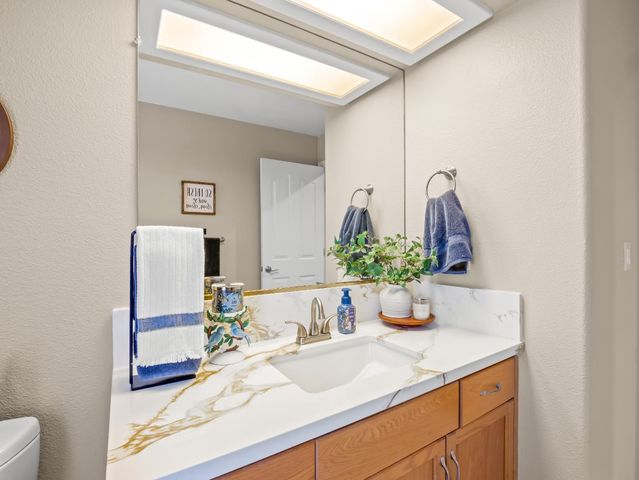 2690 Joshua Avenue, Clovis, CA 93611