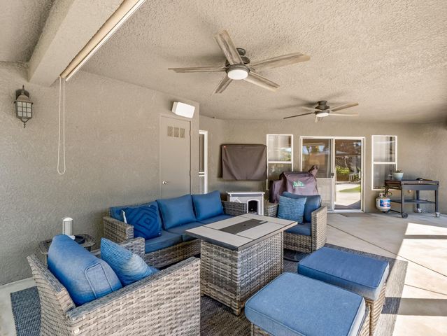 2690 Joshua Avenue, Clovis, CA 93611