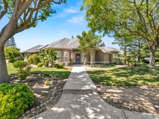 2690 Joshua Avenue, Clovis, CA 93611