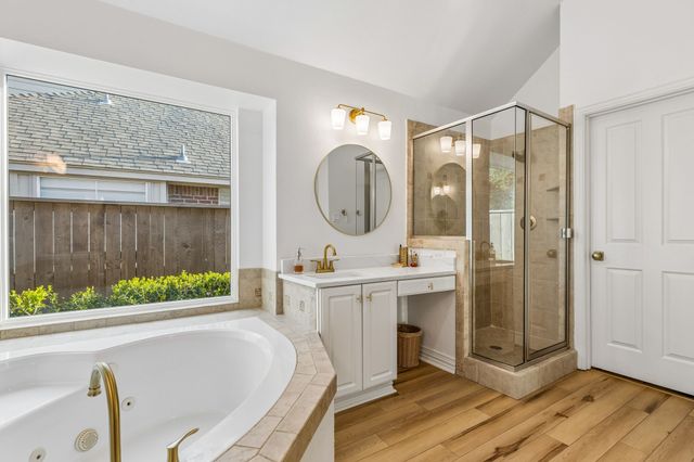 936 MIDLAND CREEK Drive, Southlake, TX 76092