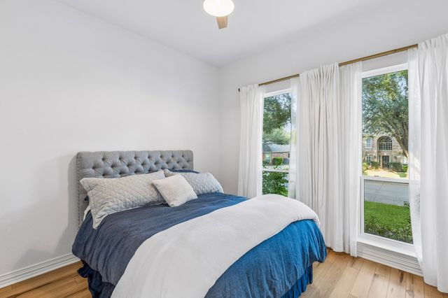 936 MIDLAND CREEK Drive, Southlake, TX 76092