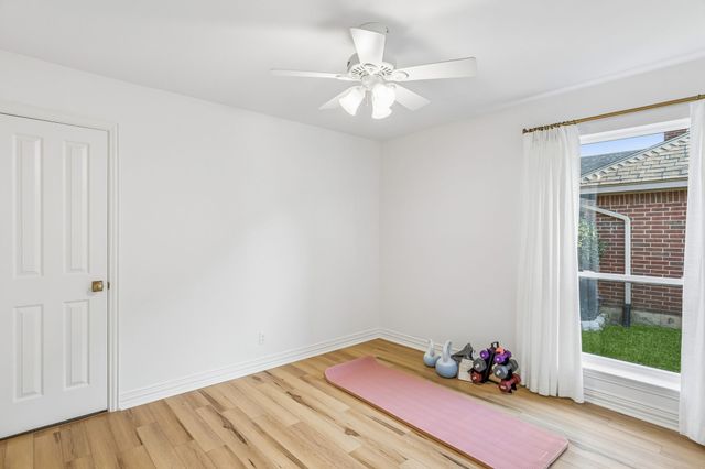 936 MIDLAND CREEK Drive, Southlake, TX 76092