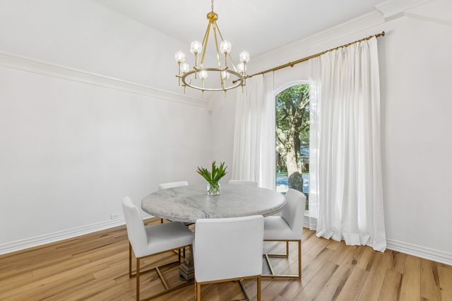 936 MIDLAND CREEK Drive, Southlake, TX 76092