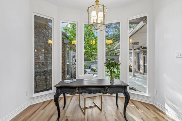 936 MIDLAND CREEK Drive, Southlake, TX 76092