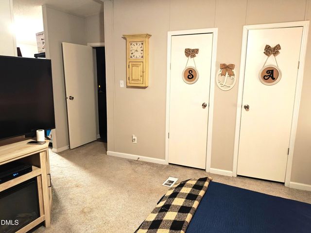 87 E Williams Street, Coats, NC 27521
