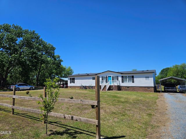 87 E Williams Street, Coats, NC 27521