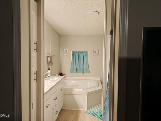 87 E Williams Street, Coats, NC 27521
