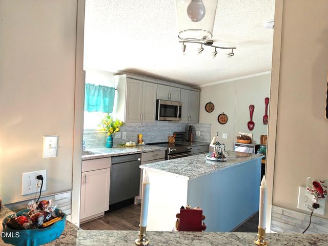 87 E Williams Street, Coats, NC 27521