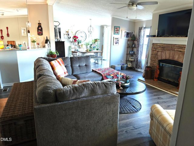 87 E Williams Street, Coats, NC 27521
