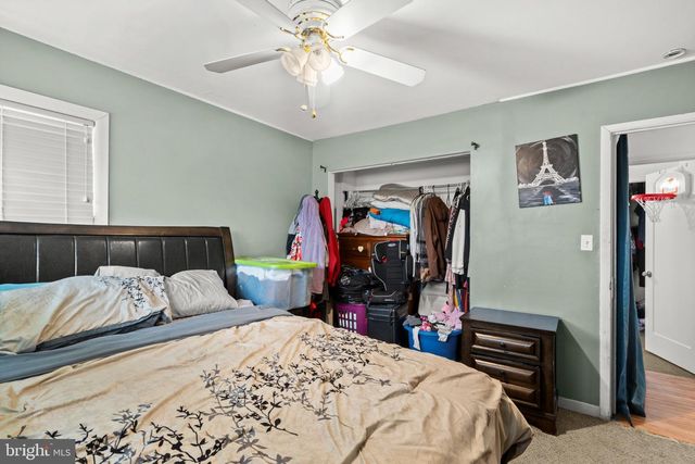 105 INDIAN CREEK DR, Levittown, PA 19057