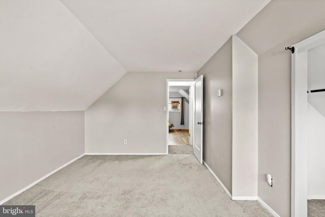 105 INDIAN CREEK DR, Levittown, PA 19057