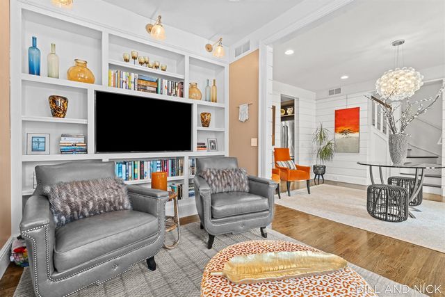 24 Chestnut Street, Douglas, MI 49406