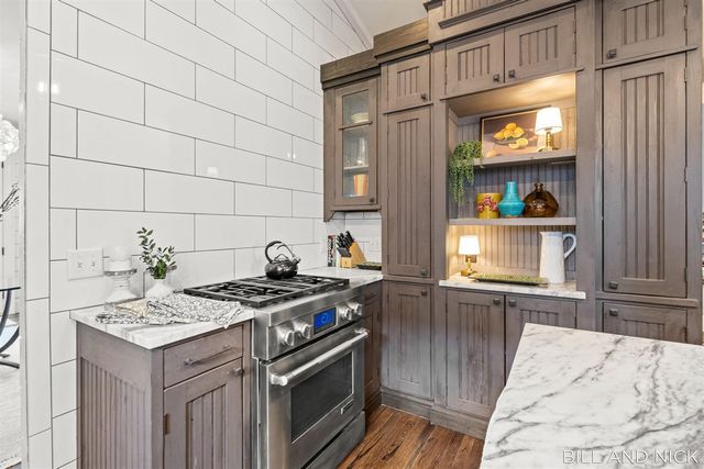 24 Chestnut Street, Douglas, MI 49406