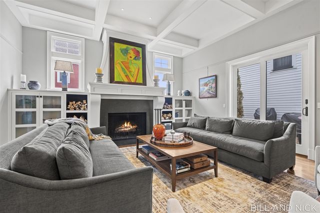 24 Chestnut Street, Douglas, MI 49406