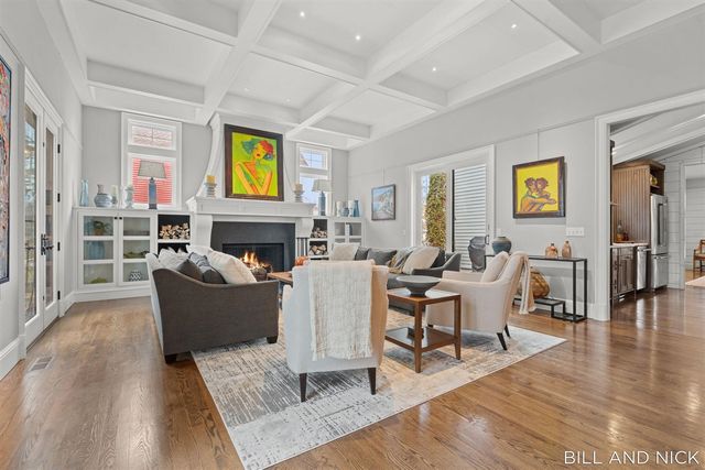 24 Chestnut Street, Douglas, MI 49406