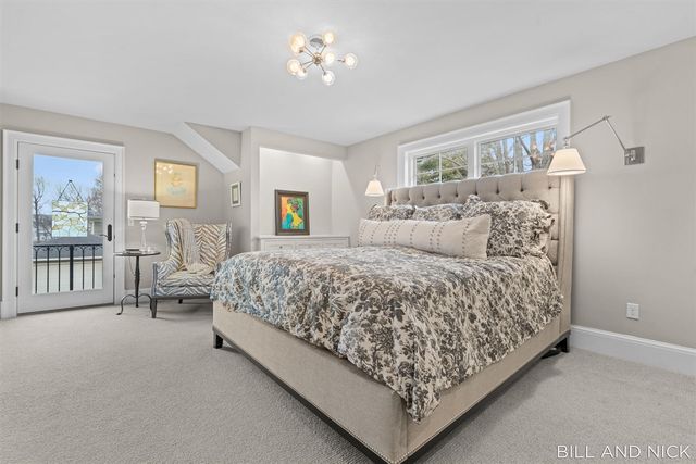 24 Chestnut Street, Douglas, MI 49406