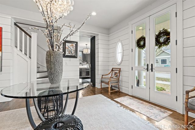 24 Chestnut Street, Douglas, MI 49406