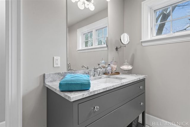 24 Chestnut Street, Douglas, MI 49406