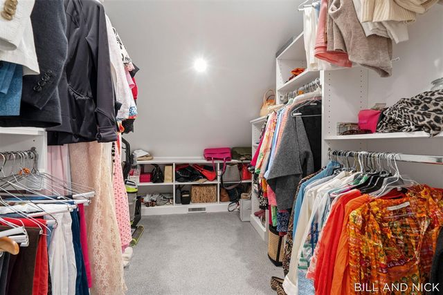 24 Chestnut Street, Douglas, MI 49406