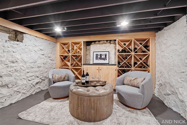 24 Chestnut Street, Douglas, MI 49406