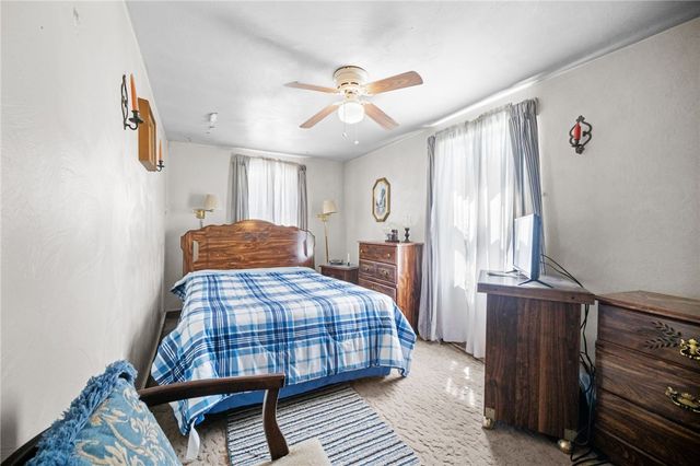 226 Elm St, Canonsburg, PA 15317