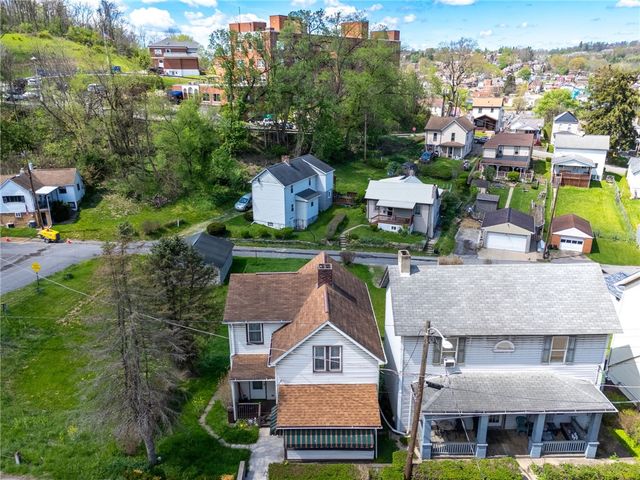 226 Elm St, Canonsburg, PA 15317