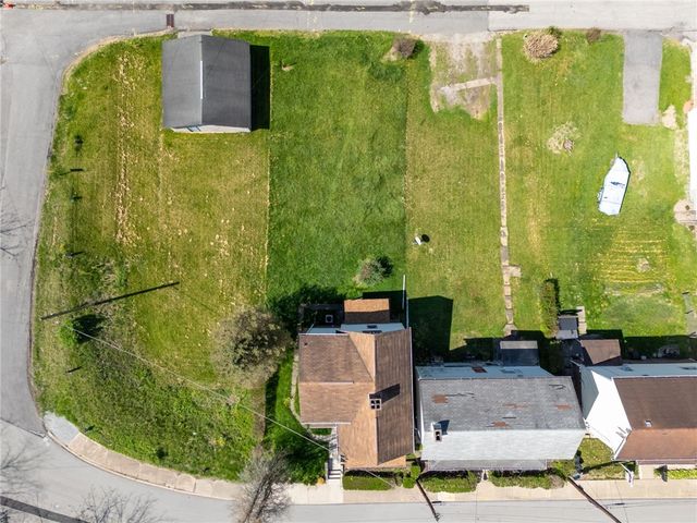 226 Elm St, Canonsburg, PA 15317